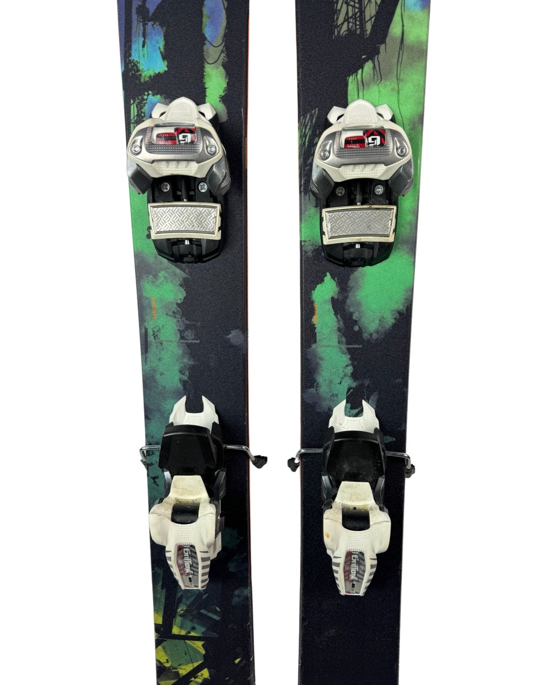 Armada JJ118